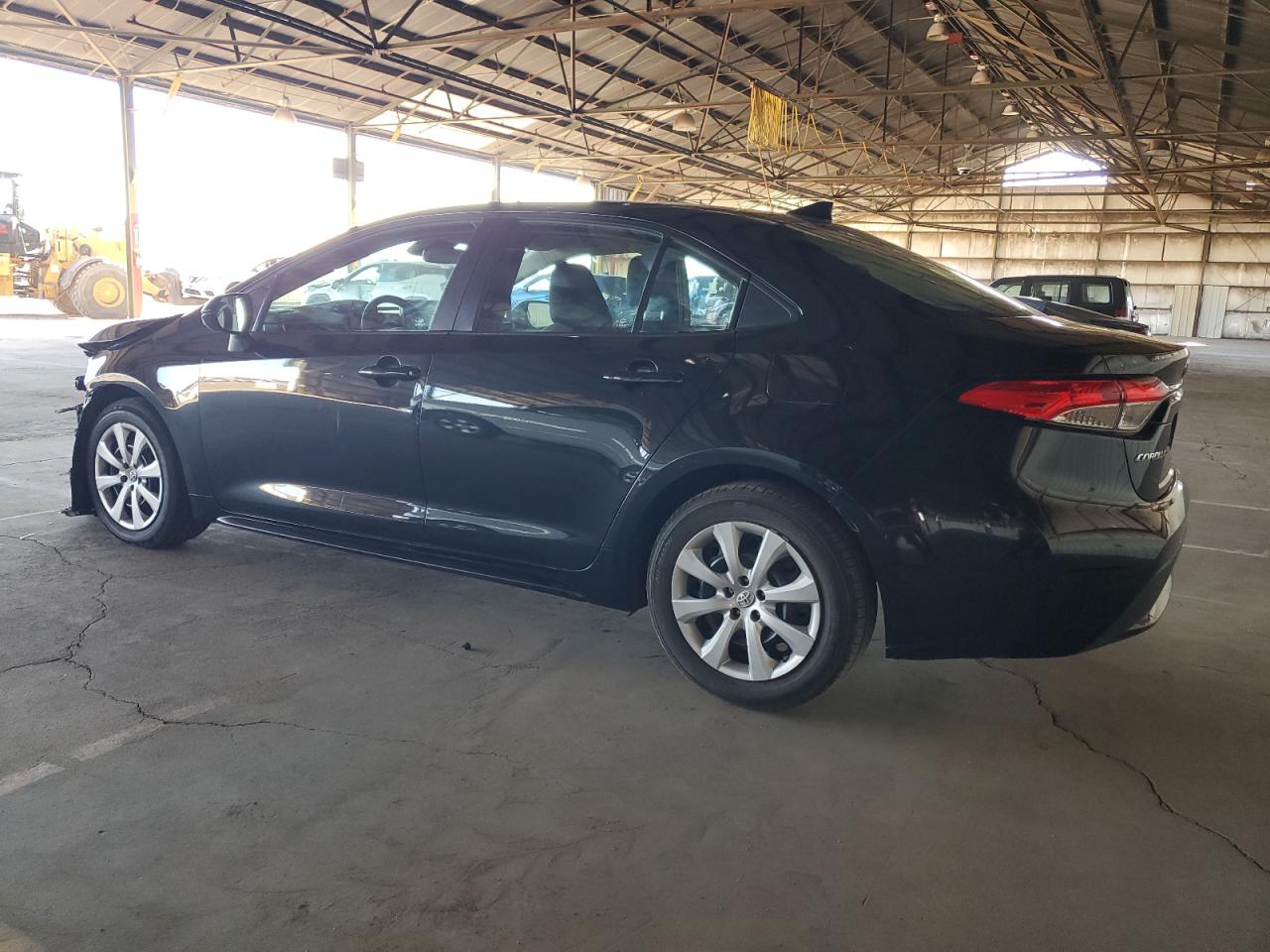 Image 2 of 2021 TOYOTA COROLLA LE 2021 with VIN 5YFEPMAE8MP192573