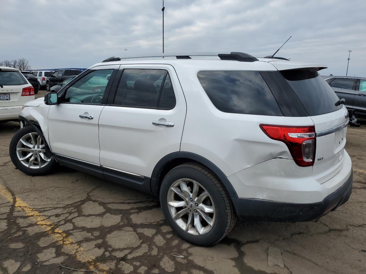 Изображение 2 2014 FORD EXPLORER XLT 2014 с VIN 1FM5K8D81EGB08152