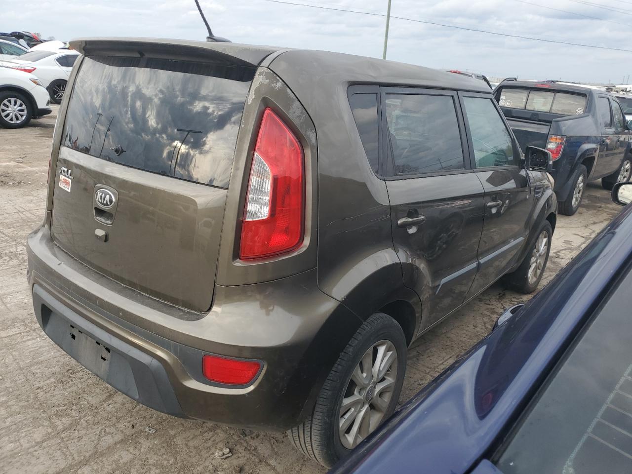 Image 3 of 2013 KIA SOUL + 2013 with VIN KNDJT2A68D7548710