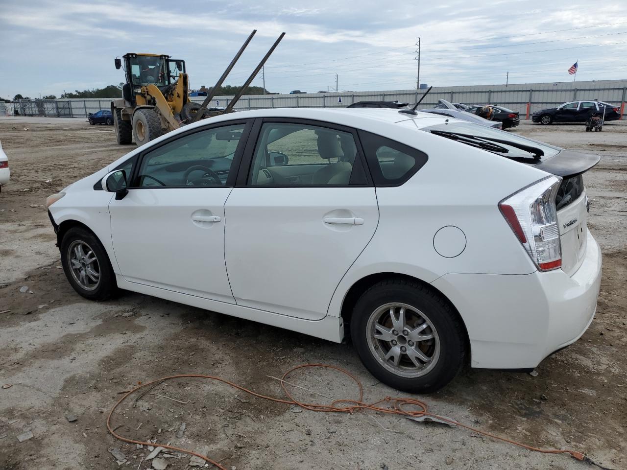Obraz 2 z 2011 TOYOTA PRIUS  2011 z VIN JTDKN3DU3B0304709