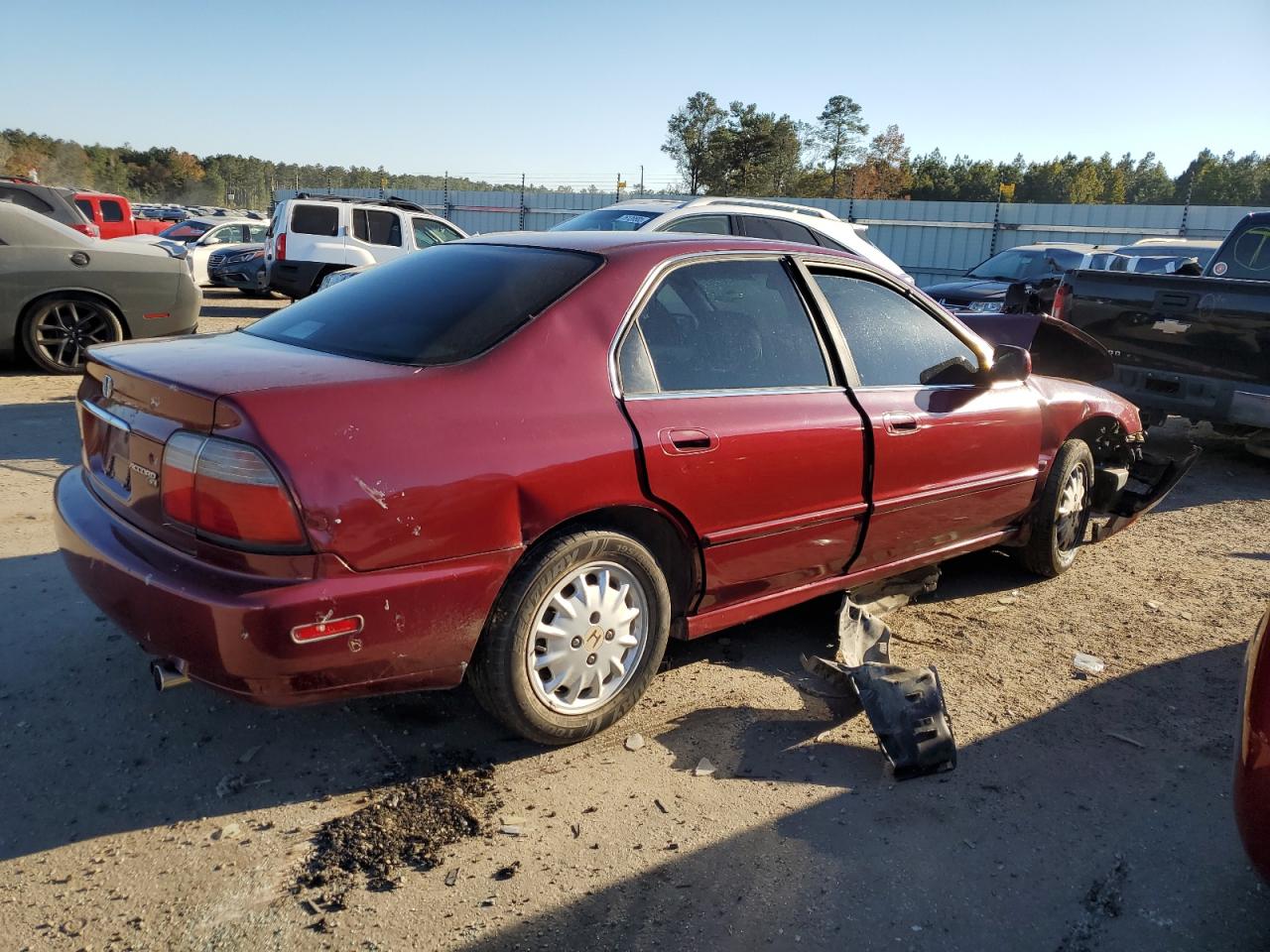 Image 3 of 1997 HONDA ACCORD EX 1997 with VIN 1HGCD5653VA207941