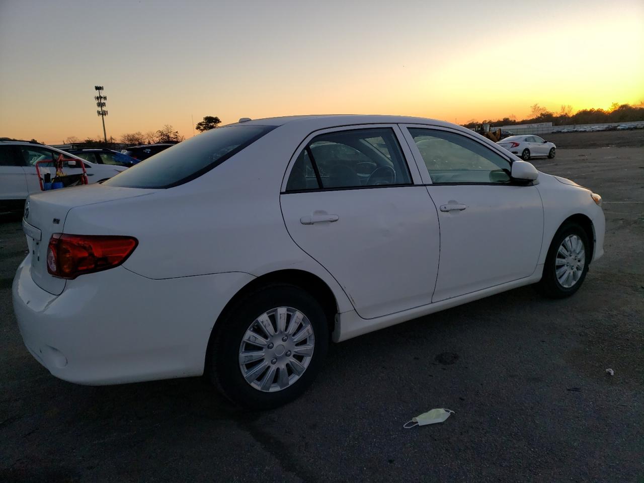 Obraz 3 z 2009 TOYOTA COROLLA BASE 2009 z VIN JTDBL40E499093648