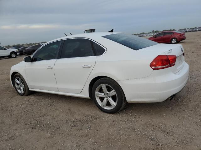Image 2 of 2013 VOLKSWAGEN PASSAT SE 2013 with VIN 1VWBP7A31DC086376
