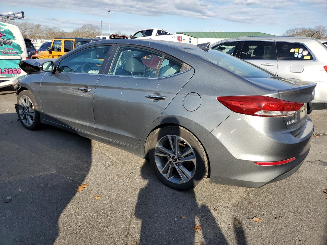 Image 2 of 2017 HYUNDAI ELANTRA SE 2017 with VIN KMHD84LF0HU262408