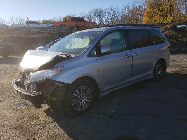 2020 TOYOTA SIENNA XLE 2020 image