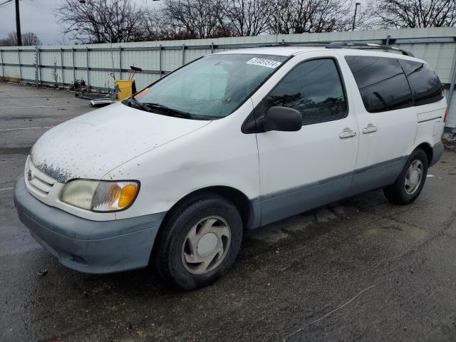 2001 TOYOTA SIENNA LE 2001 image