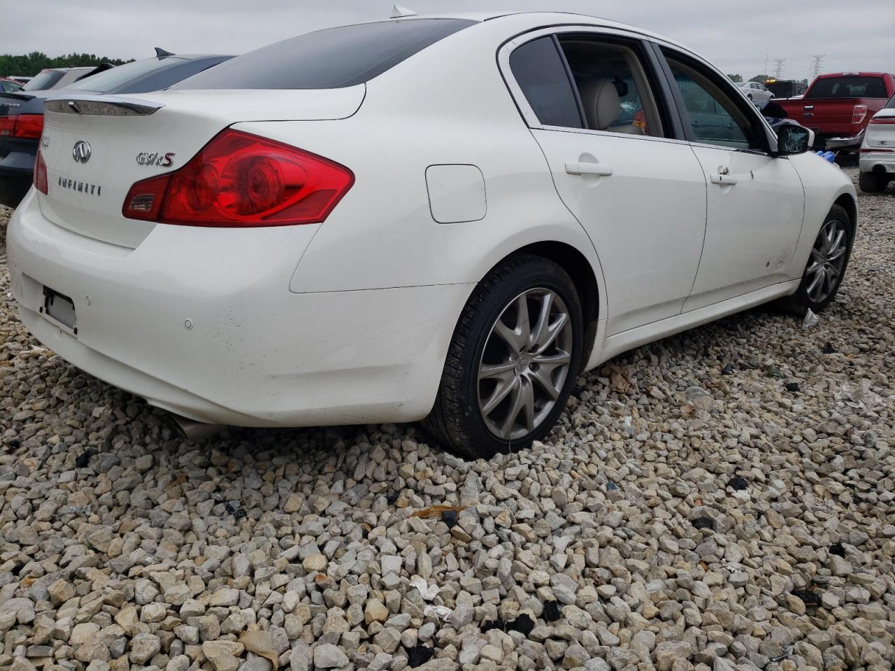 Image 3 of Infiniti G37 2013 with VIN JN1CV6AR6DM755895