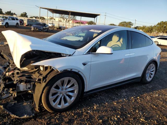 Obraz 2016 TESLA MODEL X  2016