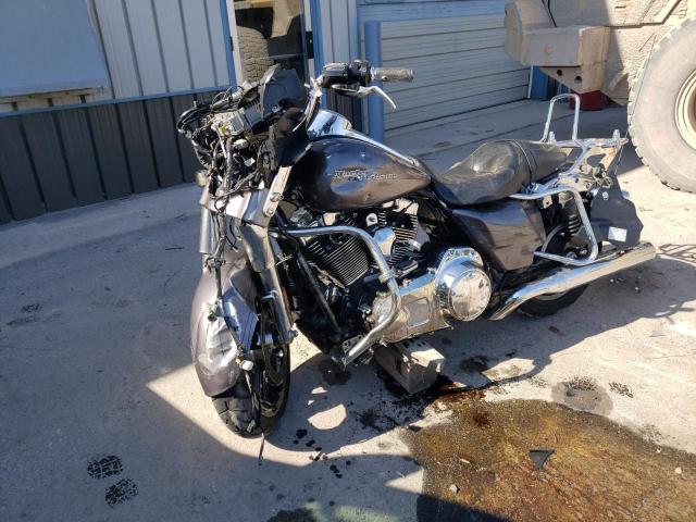 Obraz 2 z 2015 HARLEY-DAVIDSON FLHXS STREET GLIDE SPECIAL 2015 z VIN 1HD1KRM19FB636840