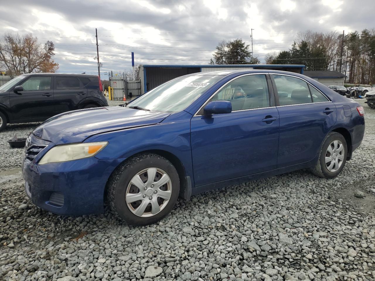Obraz 1 z 2011 TOYOTA CAMRY BASE 2011 z VIN 4T1BF3EK8BU691420