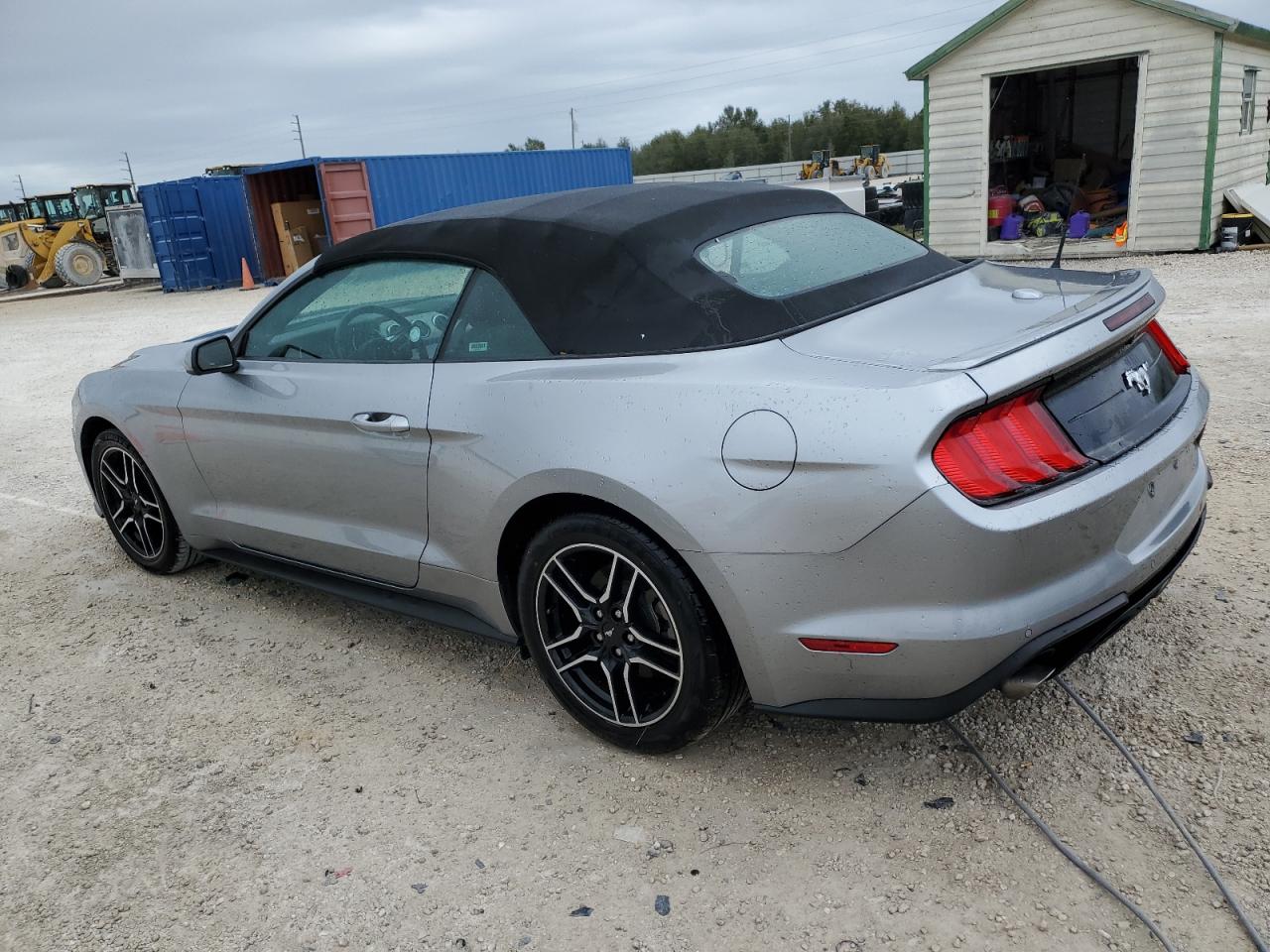 Изображение 2 2022 FORD MUSTANG 2022 с VIN 1FATP8UHXN5100713