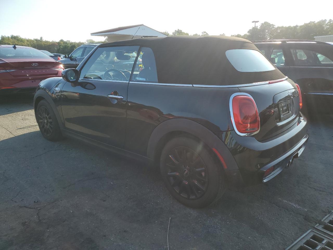 Image 2 of 2020 MINI COOPER S 2020 with VIN WMWWJ5C00L3L03375