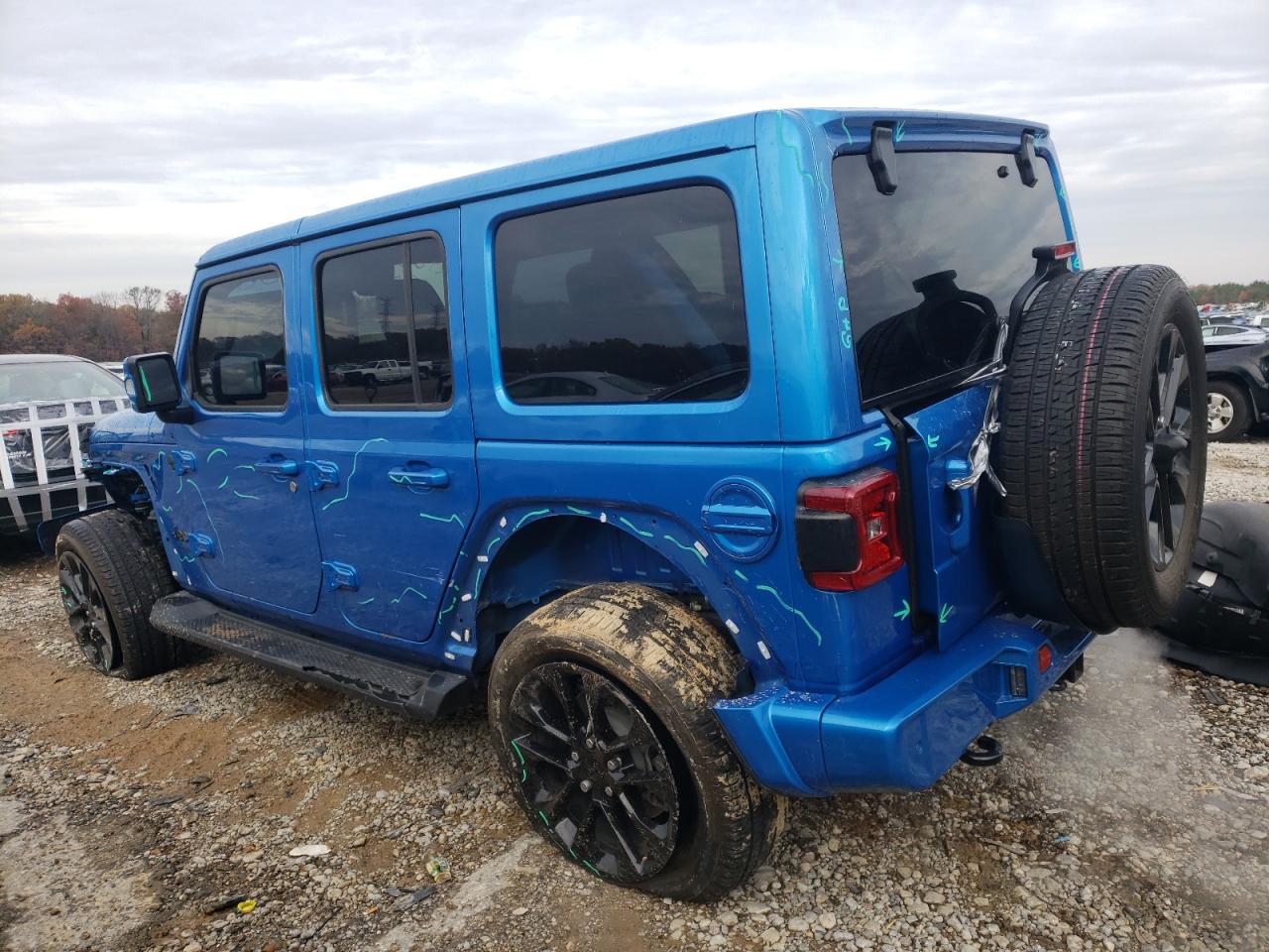 Изображение 2 2022 JEEP WRANGLER UNLIMITED SAHARA 2022 с VIN 1C4HJXENXNW116050
