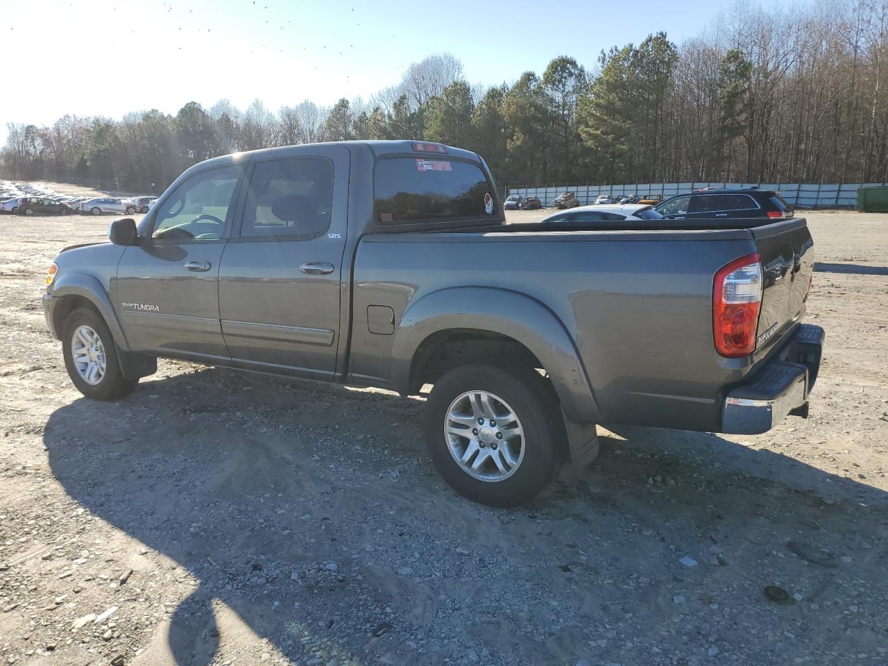 Изображение 2 2004 TOYOTA TUNDRA DOUBLE CAB SR5 2004 с VIN 5TBET34124S458670