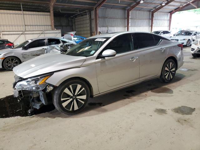 Image 1 of 2020 NISSAN ALTIMA SL 2020 with VIN 1N4BL4EV0LC135418
