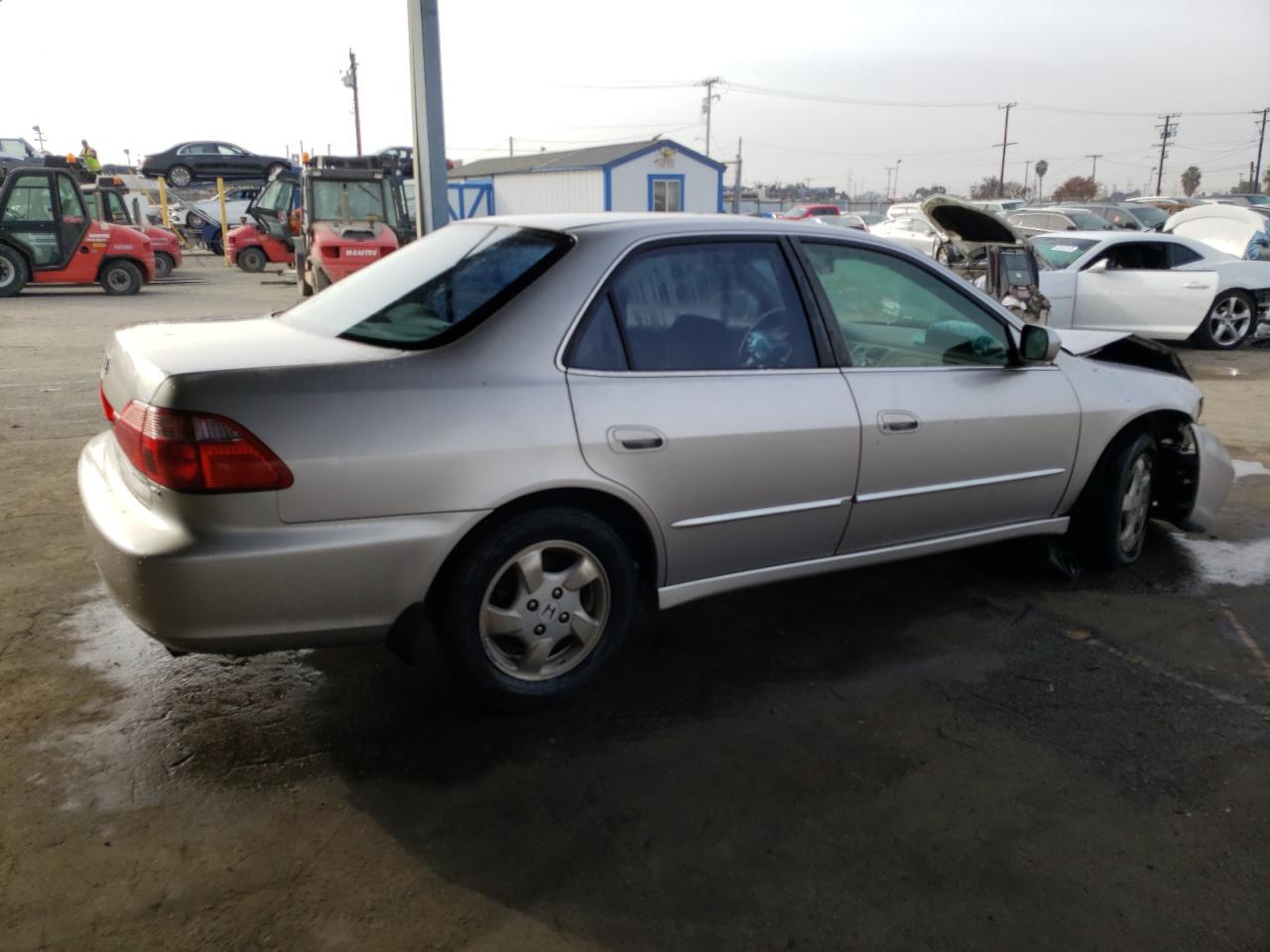 Image 3 of 1999 HONDA ACCORD EX 1999 with VIN JHMCG5551XC021473