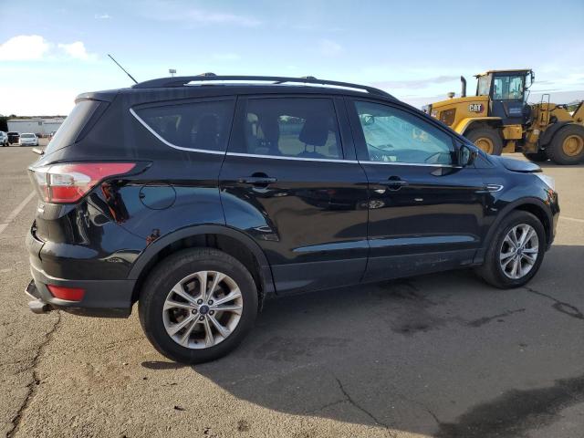 Изображение 3 2017 FORD ESCAPE SE 2017 с VIN 1FMCU9GDXHUD63467