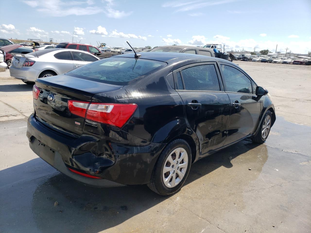 Image 3 of 2017 KIA RIO LX 2017 with VIN KNADM4A39H6050391