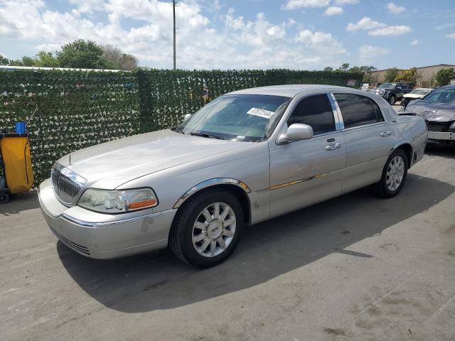 2010 LINCOLN TOWN CAR SIGNATURE LIMITED 2010 image