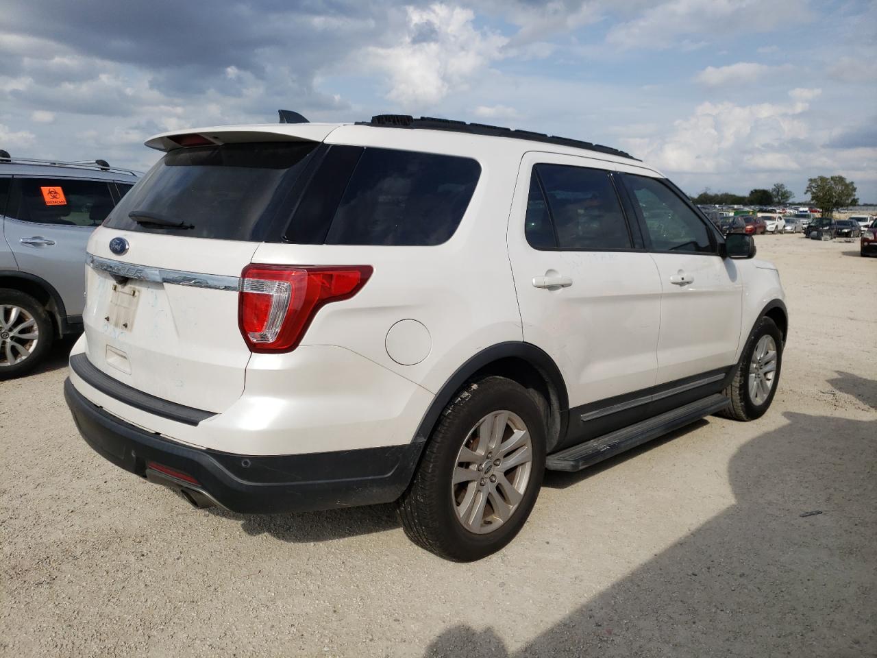 Obraz 3 z 2018 FORD EXPLORER XLT 2018 z VIN 1FM5K7D83JGC03316