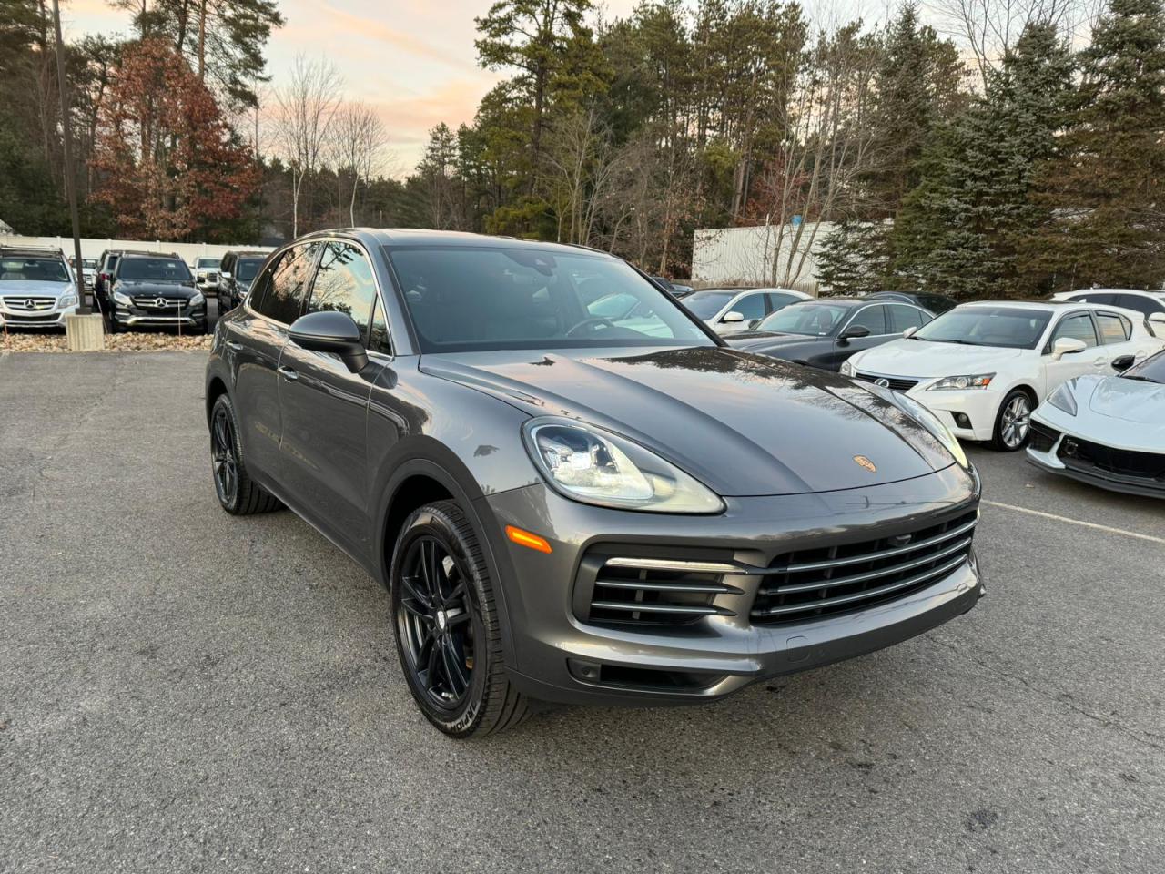 Obraz 2 z 2019 PORSCHE CAYENNE  2019 z VIN WP1AA2AY2KDA16647