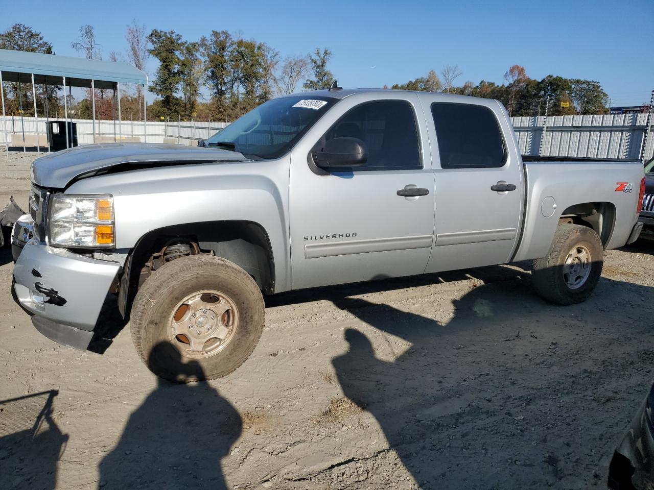 Image 1 of 2011 CHEVROLET SILVERADO K1500 LT 2011 with VIN 3GCPKSE32BG204272
