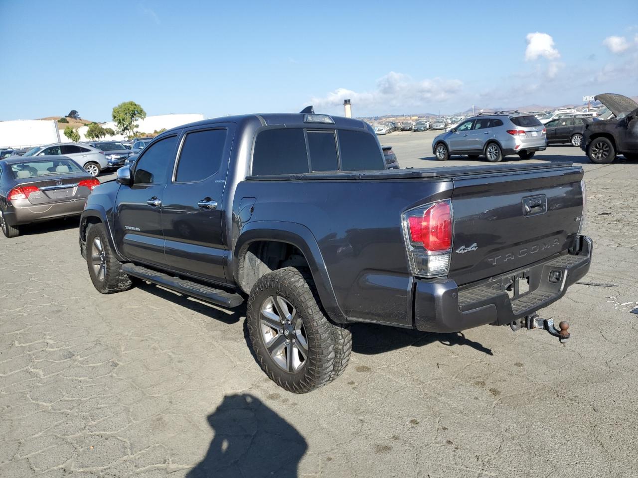 Obraz 2 z 2016 TOYOTA TACOMA DOUBLE CAB 2016 z VIN 3TMGZ5AN1GM003573
