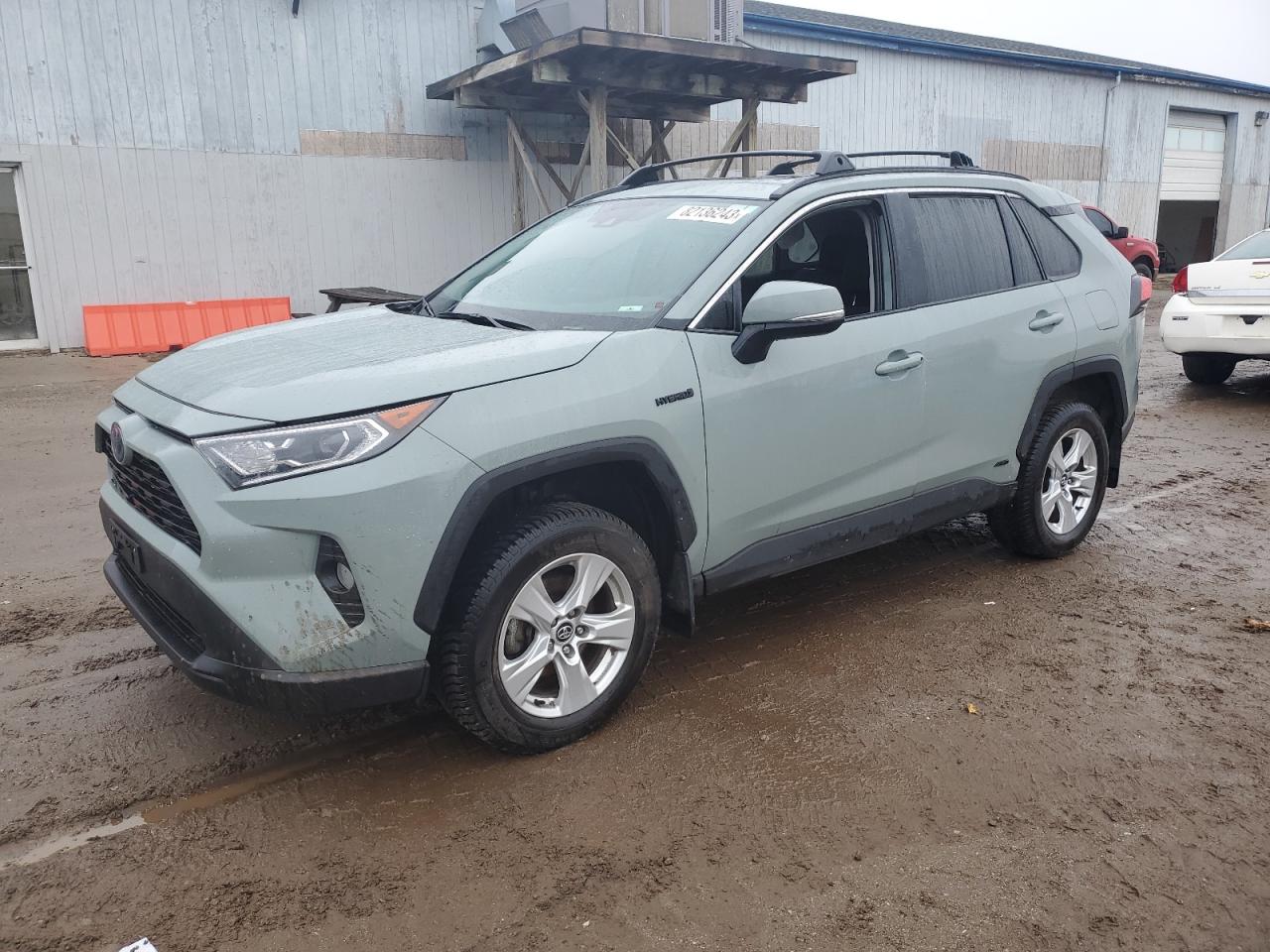 Изображение 1 2020 TOYOTA RAV4 XLE 2020 с VIN 2T3RWRFV1LW072354
