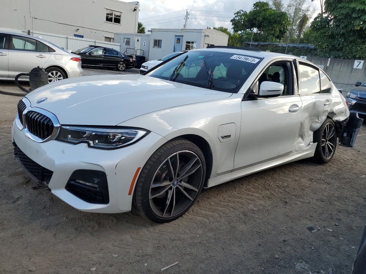 2022 BMW 330E  2022 image