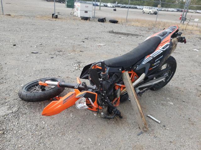 Image 2 of 2022 KTM 690 SMC R 2022 with VIN VBKLSV401NM735938