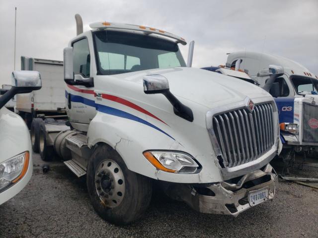 2018 INTERNATIONAL LT625  2018 image