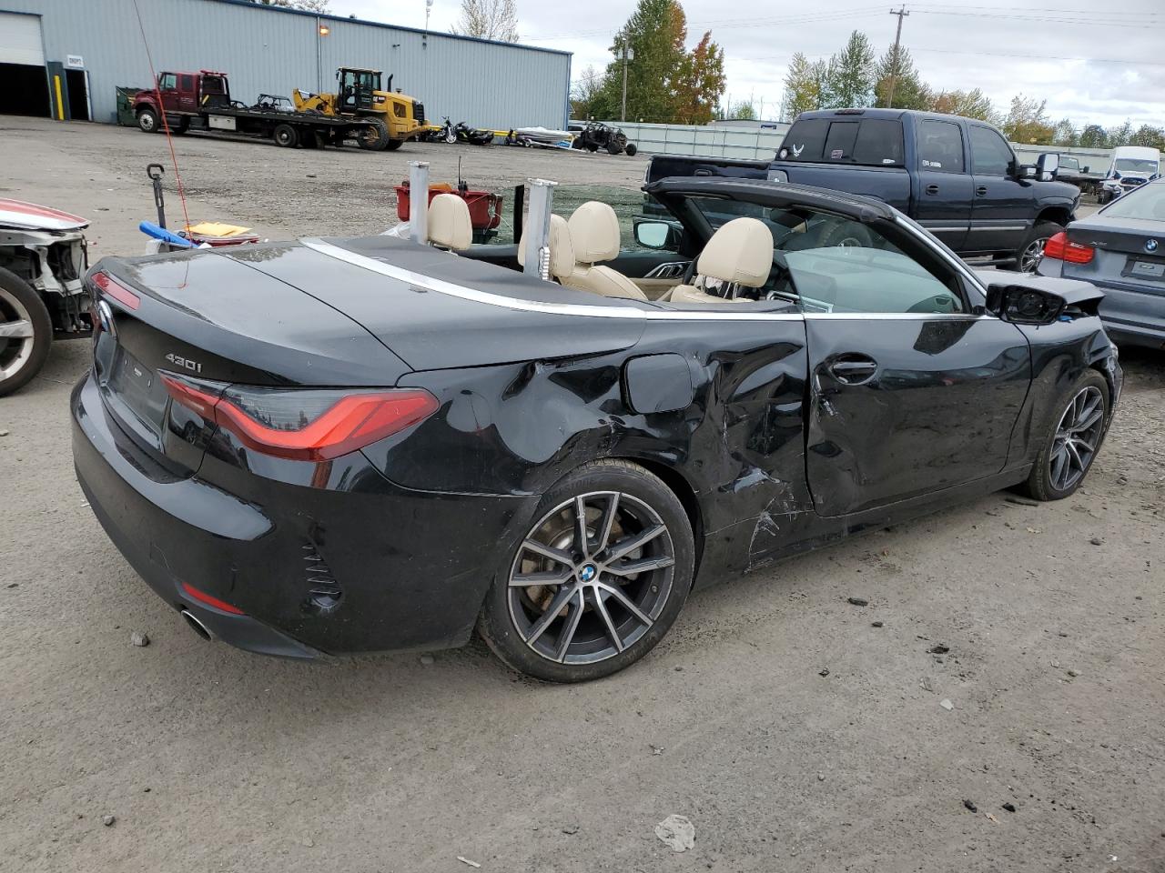 Obraz 3 z 2022 BMW 430XI  2022 z VIN WBA43AT00NCJ14061
