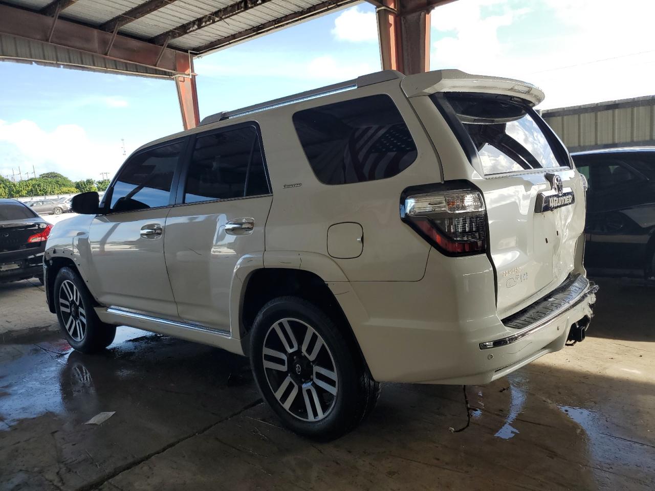 Image 2 of 2017 TOYOTA 4RUNNER SR5/SR5 PREMIUM 2017 with VIN JTEBU5JR5H5426946