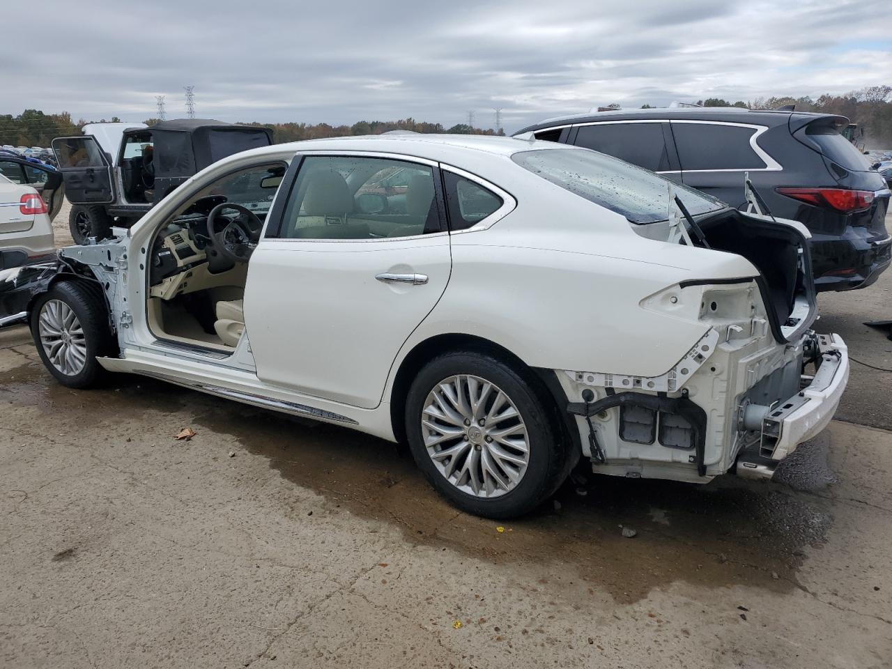 Изображение 2 2016 INFINITI Q70L 3.7 2016 с VIN JN1BY1PP8GM630591