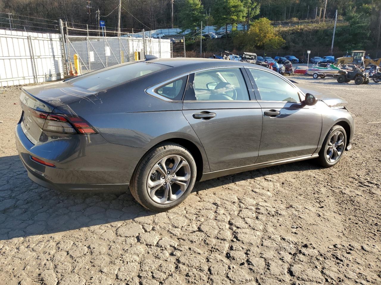 Изображение 3 2024 HONDA ACCORD EX 2024 с VIN 1HGCY1F35RA003174