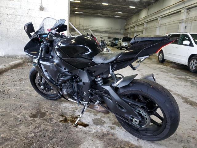 Obraz 3 z 2023 YAMAHA YZFR1  2023 z VIN JYARN66E4PA003580