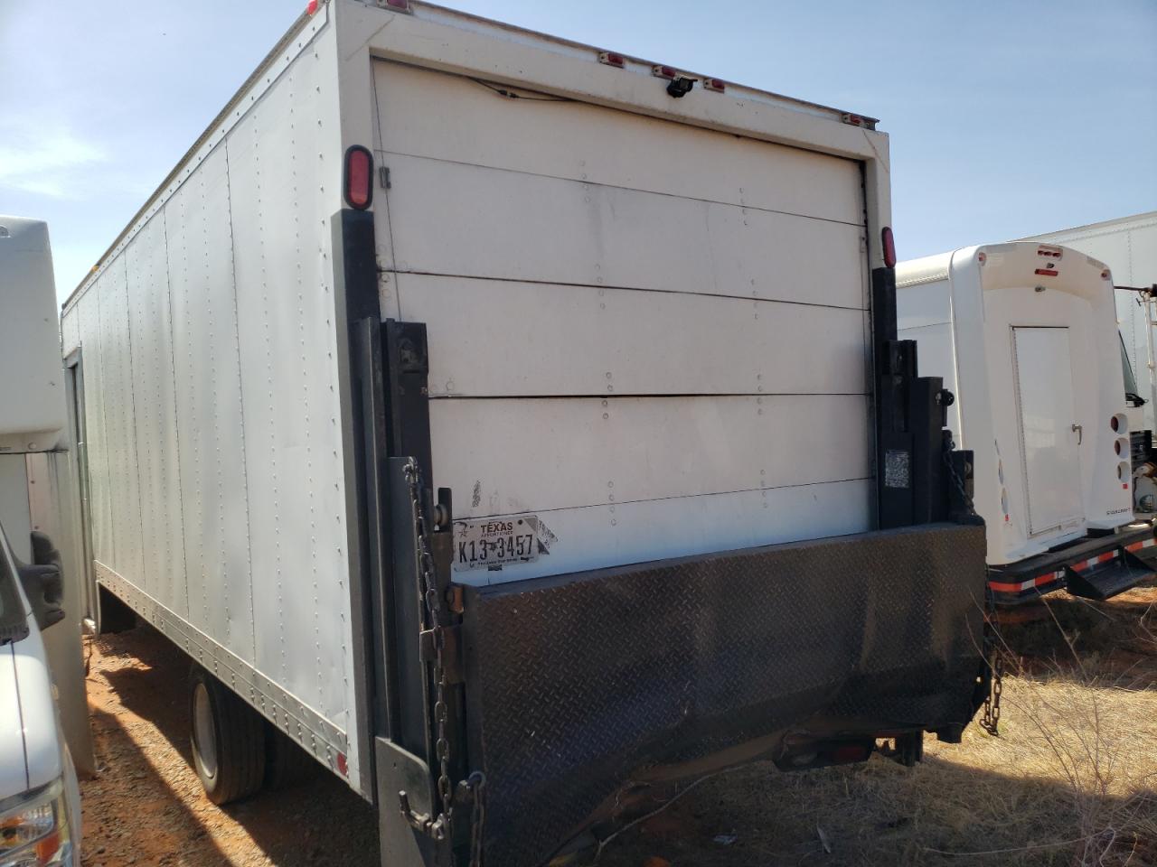 Image 3 of 2002 INTERNATIONAL 4000 4700 2002 with VIN 1HTSLABM92H546079