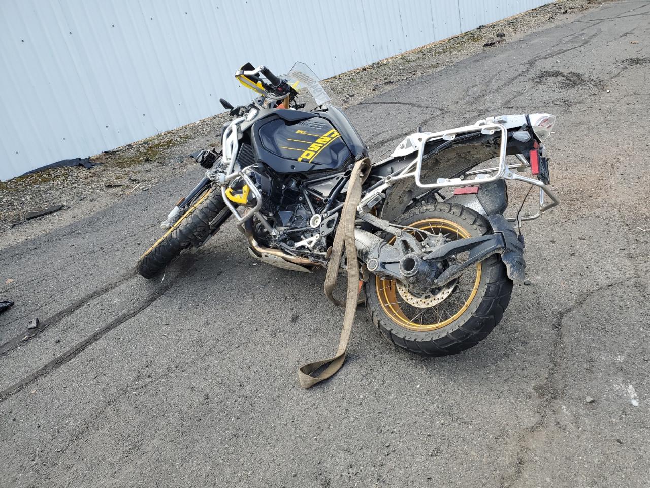 Image 3 of 2022 BMW R 1250 GS ADVENTURE 2022 with VIN WB10M1307N6F14308