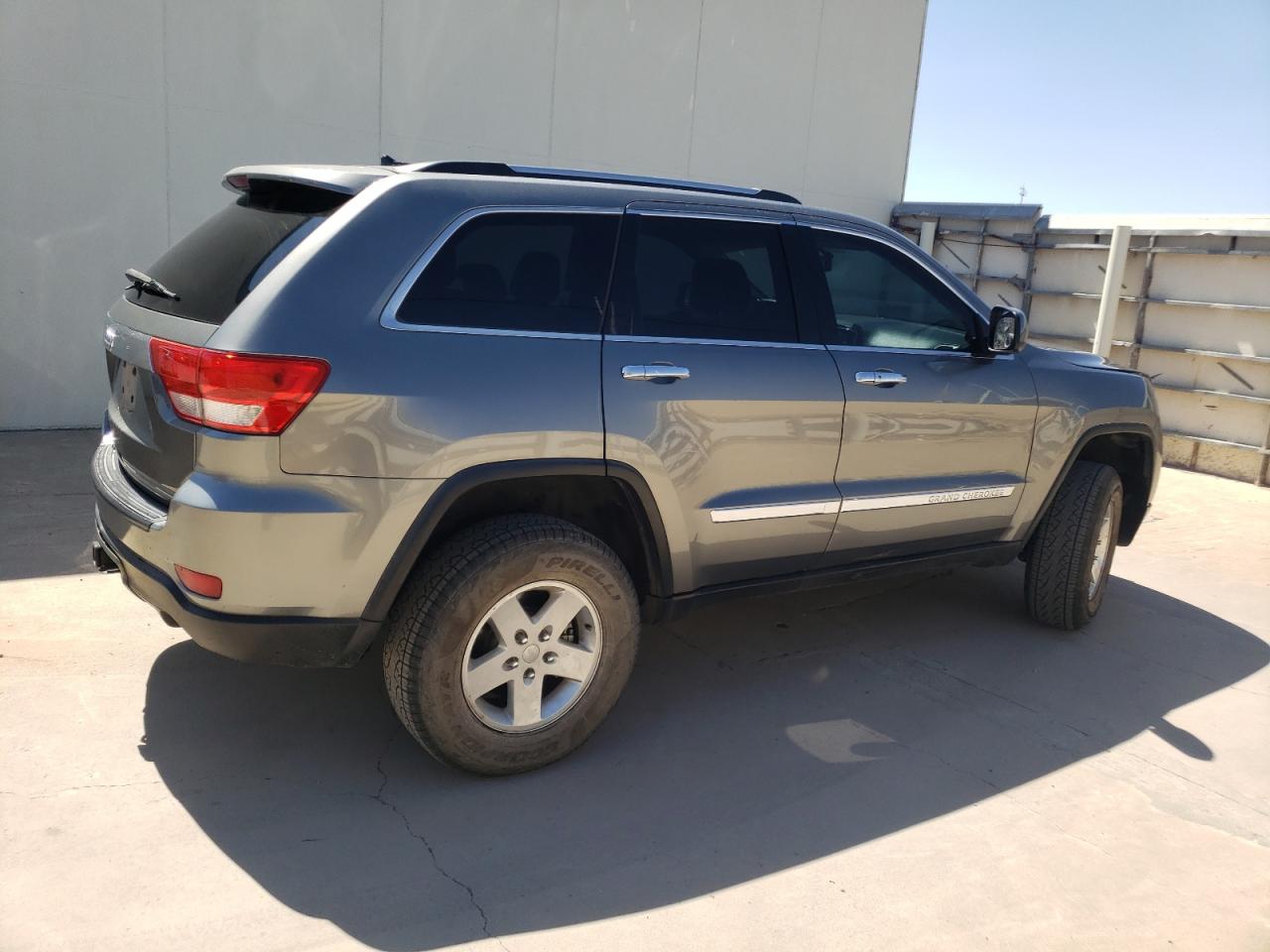 Obraz 3 z 2013 JEEP GRAND CHEROKEE LAREDO 2013 z VIN 1C4RJFAG2DC583470