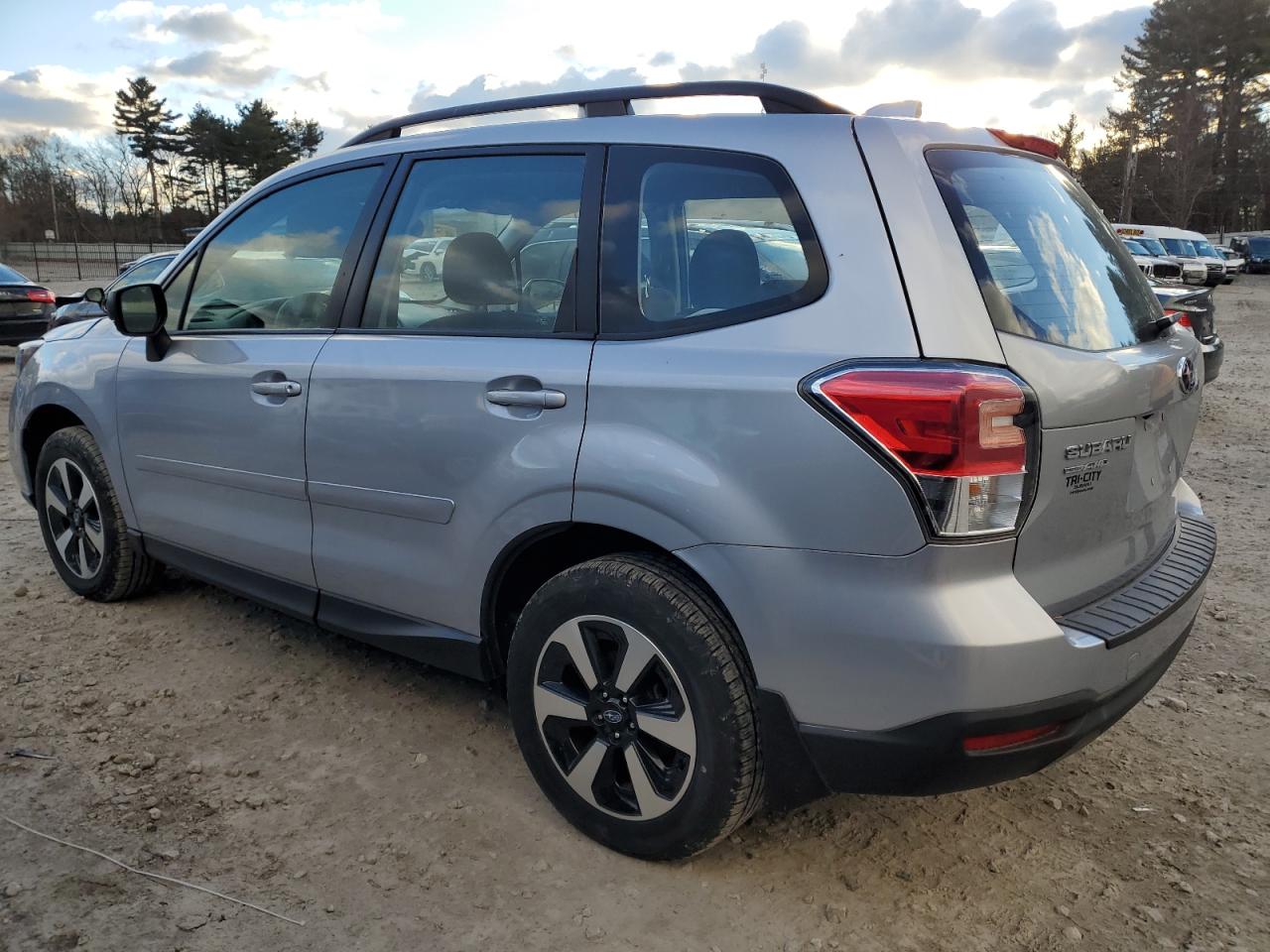 Obraz 2 z 2017 SUBARU FORESTER 2.5I 2017 z VIN JF2SJABC1HH500976