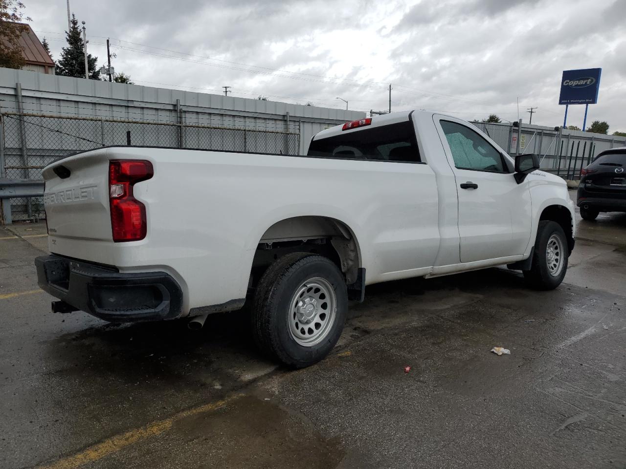 Image 3 of 2021 CHEVROLET SILVERADO C1500 2021 with VIN 3GCNWAEK2MG331278