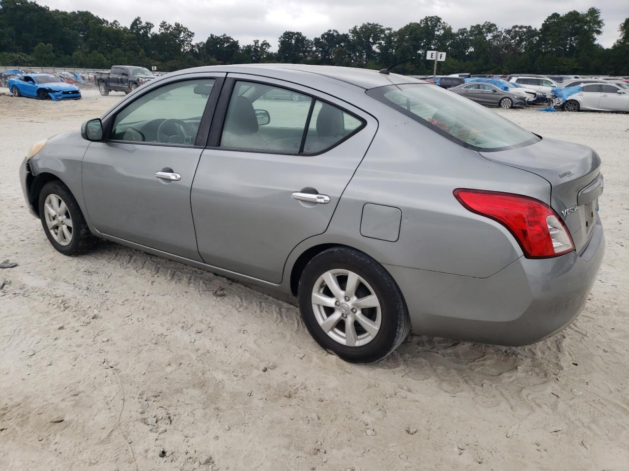 Obraz 2 z 2012 NISSAN VERSA S 2012 z VIN 3N1CN7AP1CL812081