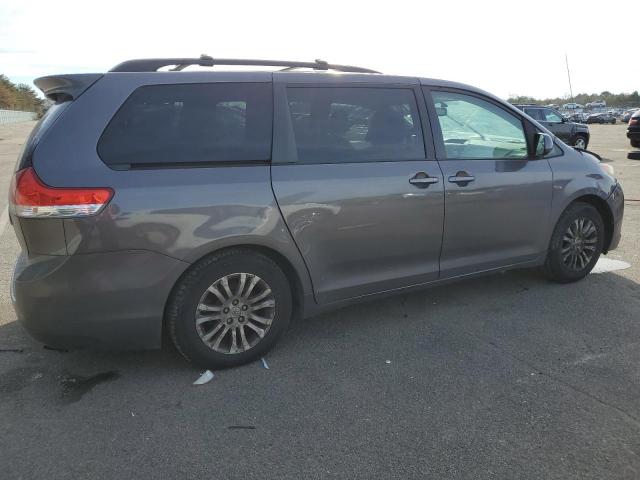 Image 3 of 2013 TOYOTA SIENNA XLE 2013 with VIN 5TDYK3DCXDS350872