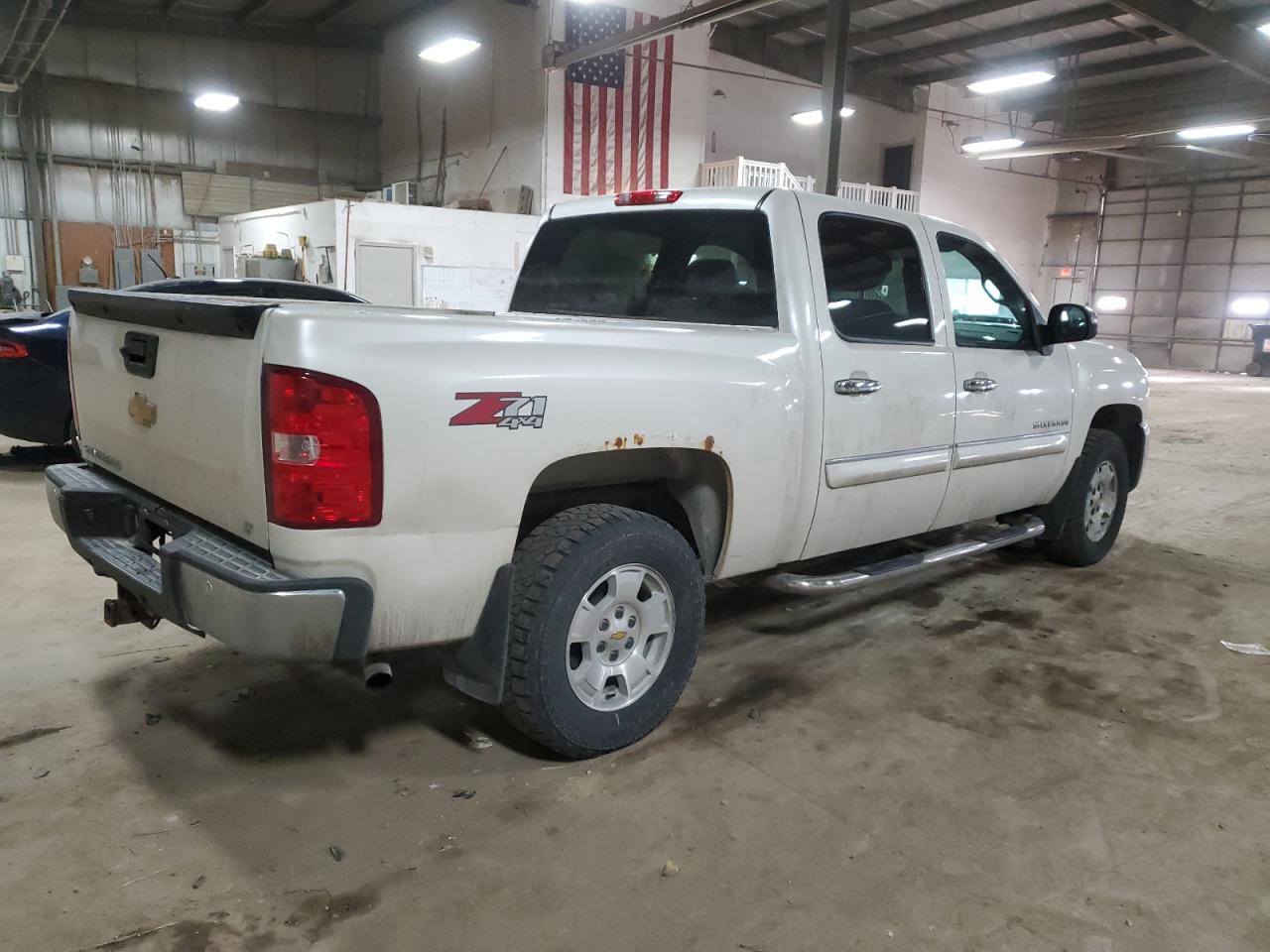 Image 3 of 2012 CHEVROLET SILVERADO K1500 LT 2012 with VIN 3GCPKSE7XCG208266