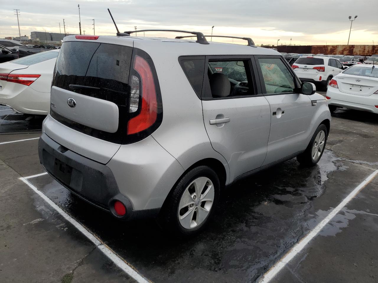 Изображение 3 2014 KIA SOUL  2014 с VIN KNDJN2A27E7714613