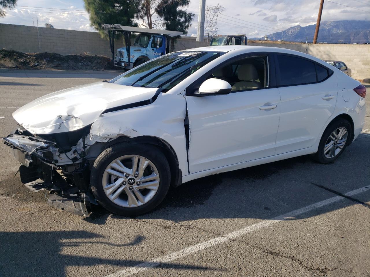 Изображение 1 2020 HYUNDAI ELANTRA SEL 2020 с VIN 5NPD84LF2LH593160