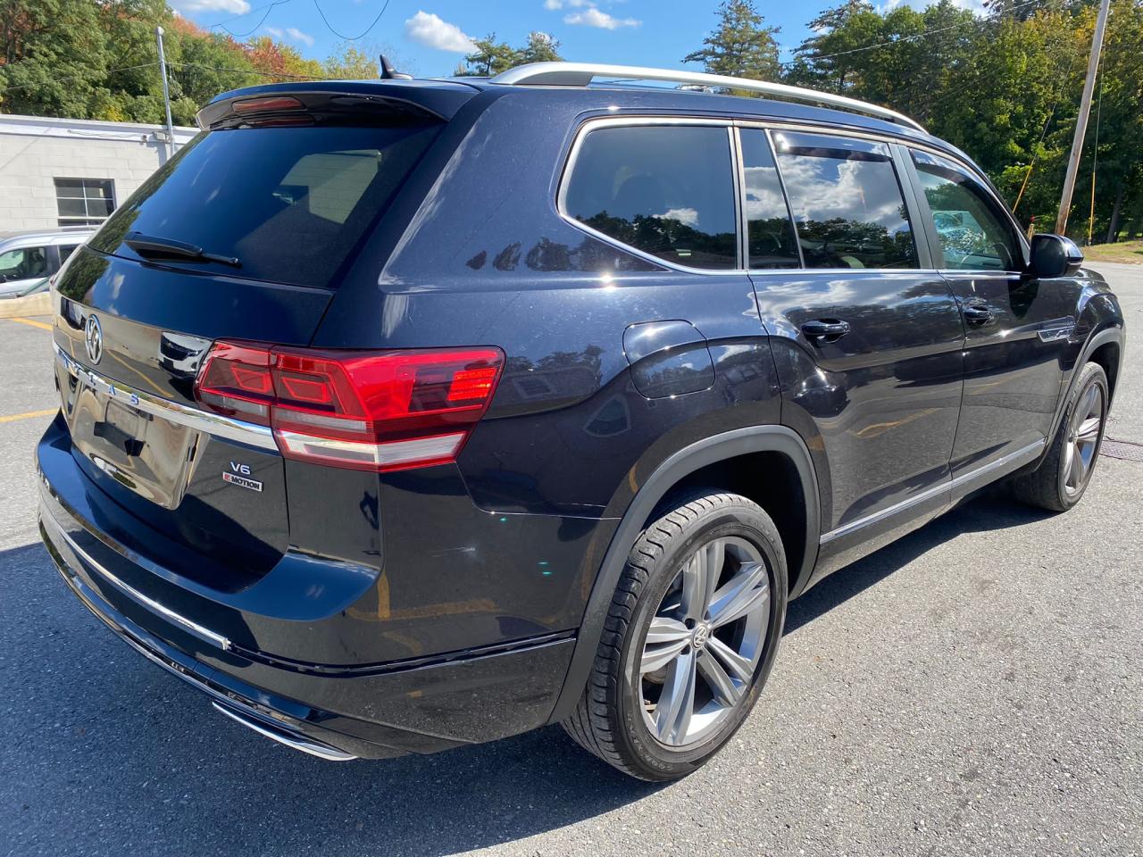 Obraz 3 z 2018 VOLKSWAGEN ATLAS SE 2018 z VIN 1V2PR2CA4JC536050