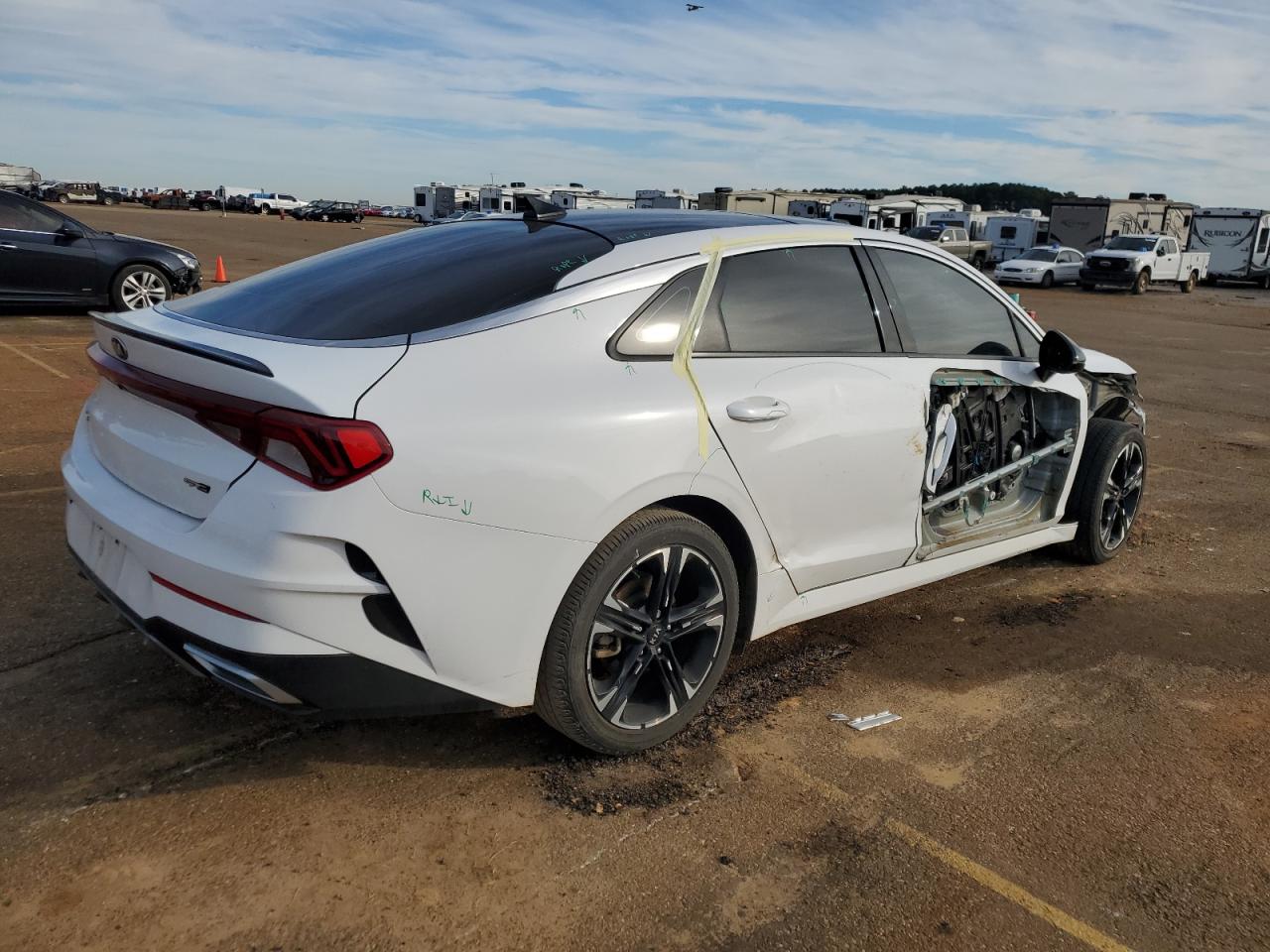 Image 3 of 2021 KIA K5 GT LINE 2021 with VIN 5XXG64J23MG009140