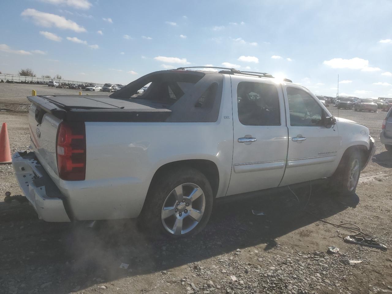 Obraz 3 z 2008 CHEVROLET AVALANCHE K1500 2008 z VIN 3GNFK12388G277060