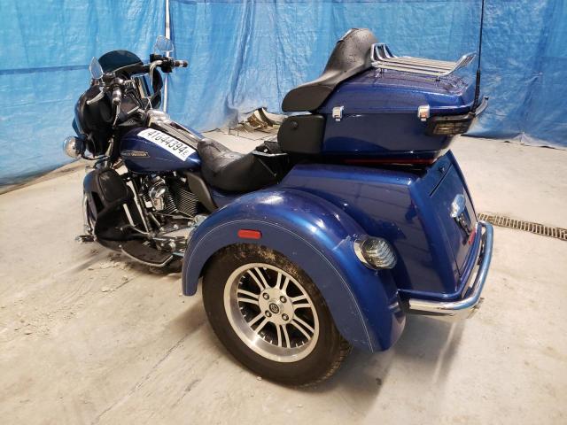 Изображение 3 2017 HARLEY-DAVIDSON FLHTCUTG TRI GLIDE ULTRA 2017 с VIN 1HD1MAD12HB857906